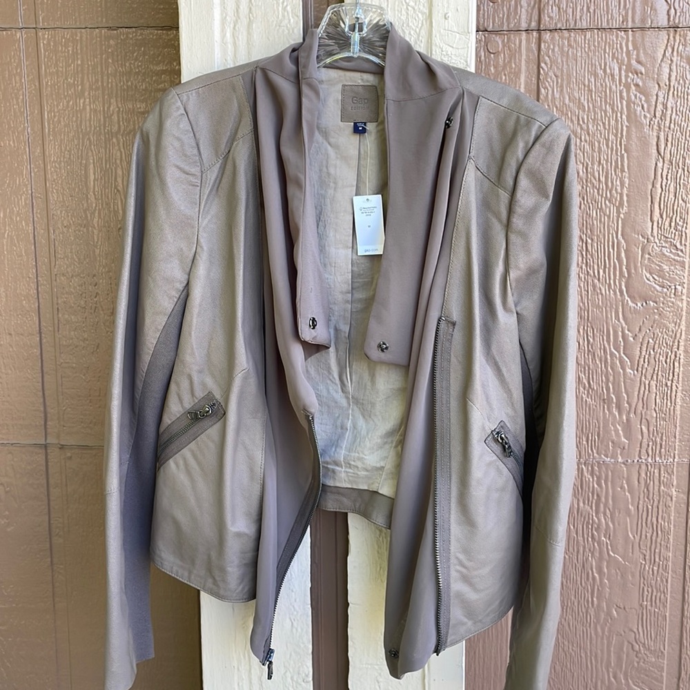 Gap NWT *Limited Edition* Jacket - Picture 2 of 10